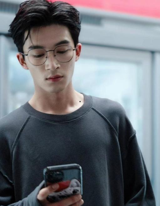 娱乐吃瓜君小鸡嘴明星,揭秘明星幕后故事